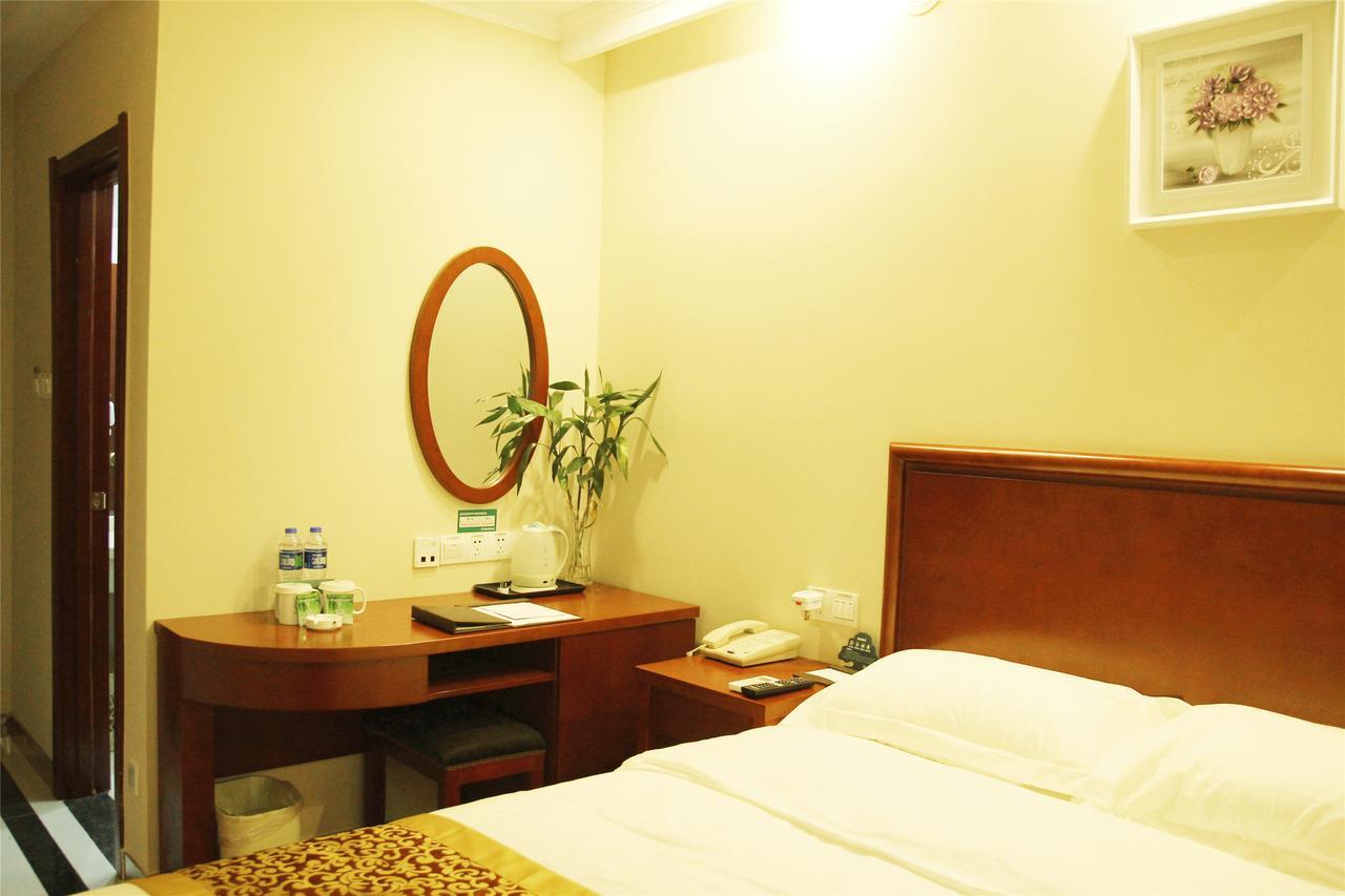 Greentree Inn Liaoning Dalian Development Zone Jinma Road Pedestrian Street Express Hotel Eksteriør bilde