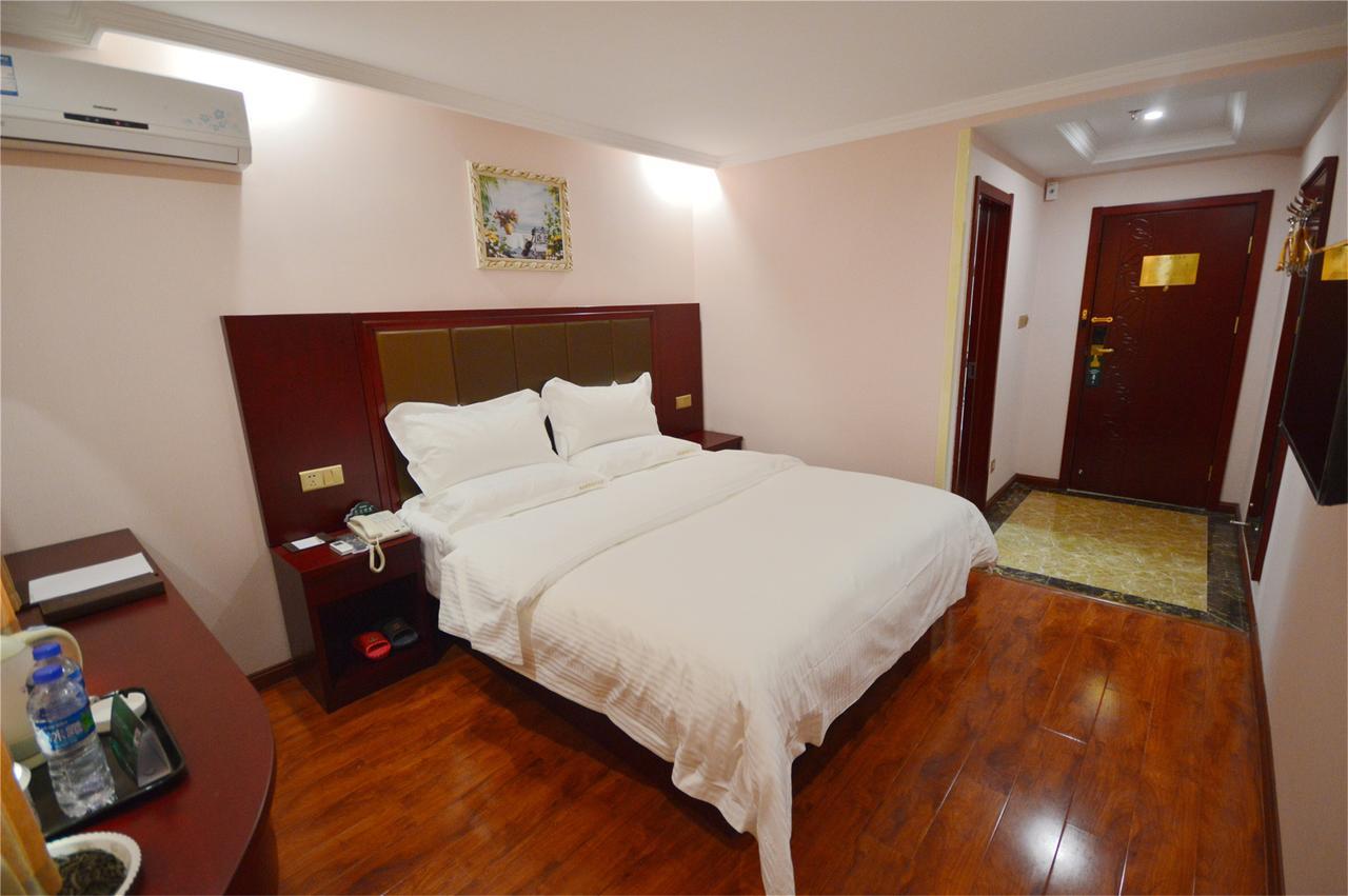 Greentree Inn Liaoning Dalian Development Zone Jinma Road Pedestrian Street Express Hotel Eksteriør bilde